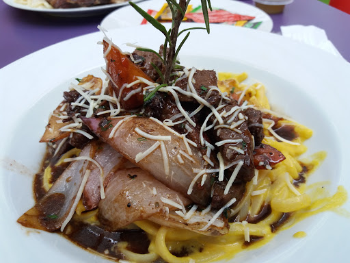 PIMPOLLO pastas,parrillas y comida marina.